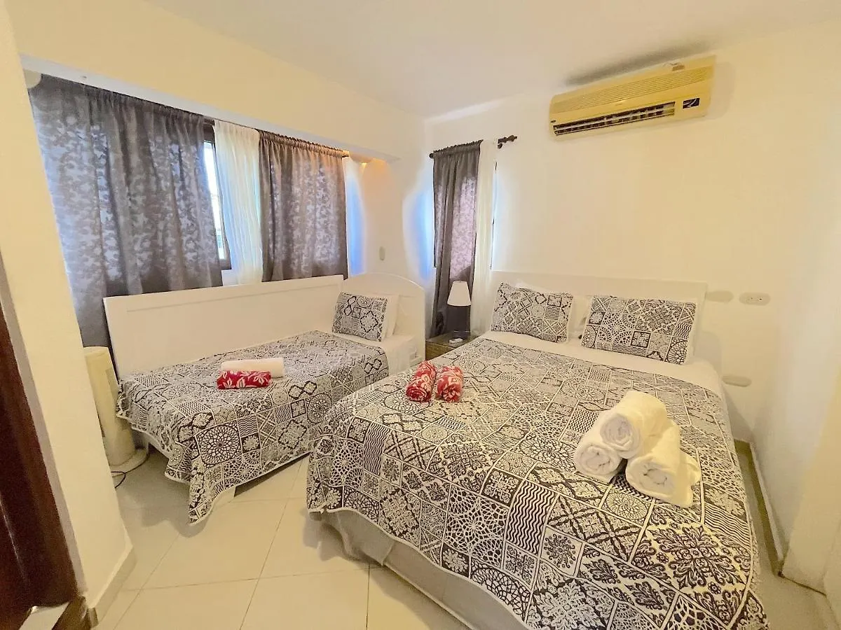 Hotel Beach Villas Los Corales Wifi & Bbq Beach Club Punta Cana 5*,