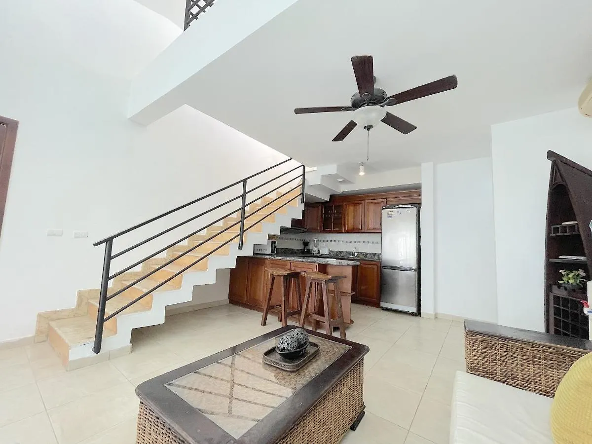 Hotel Beach Villas Los Corales Wifi & Bbq Beach Club Punta Cana 5*,